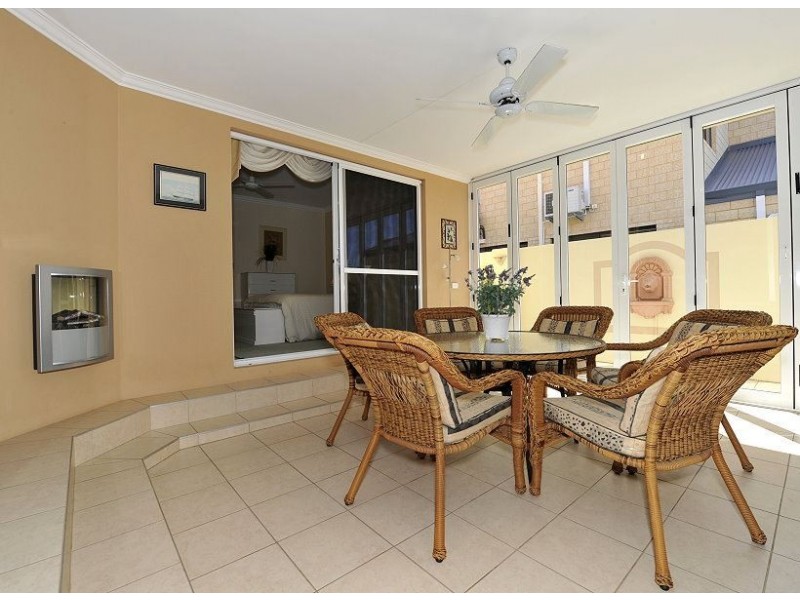 18 Aztec Island Retreat, Halls Head WA 6210