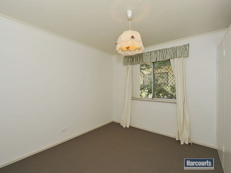 9 Derek Road, Coodanup WA 6210