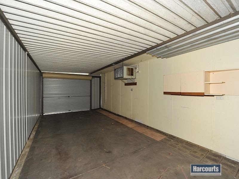 9 Derek Road, Coodanup WA 6210