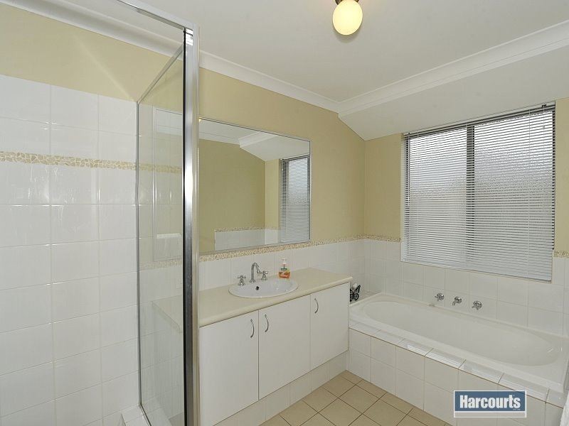 7 Senecio Way, Halls Head WA 6210