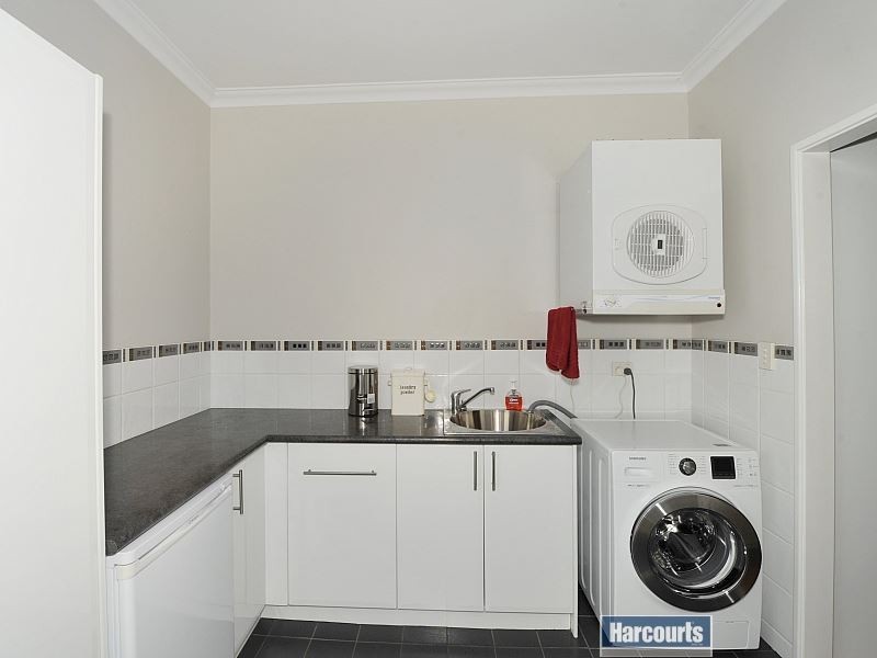 28 Rees Place, Wannanup WA 6210