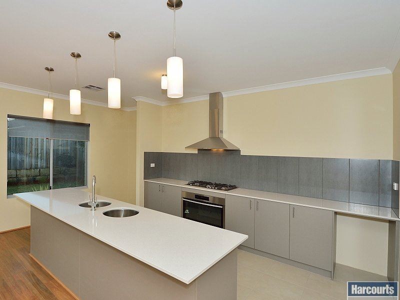 35 Karon Vista, Halls Head WA 6210