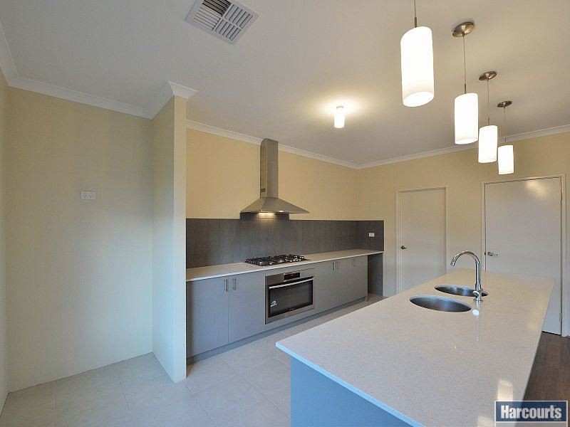 35 Karon Vista, Halls Head WA 6210