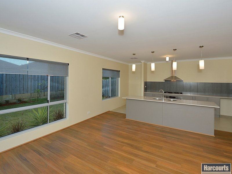 35 Karon Vista, Halls Head WA 6210