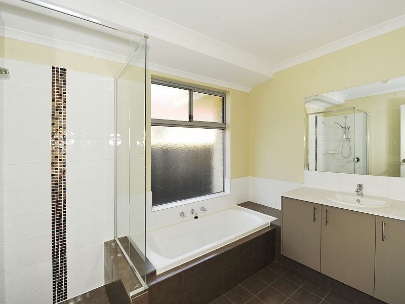 35 Karon Vista, Halls Head WA 6210