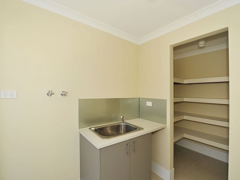 35 Karon Vista, Halls Head WA 6210