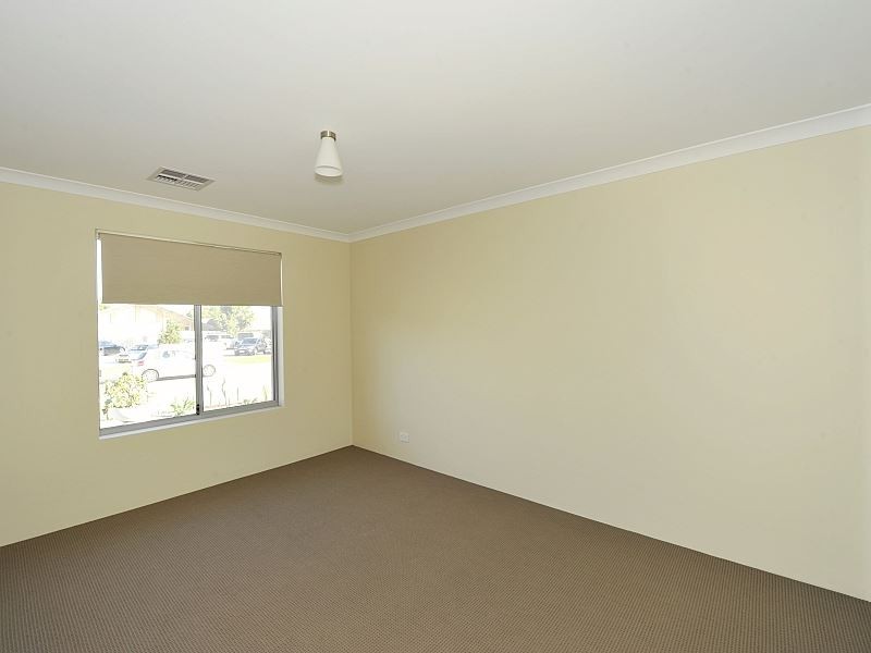 35 Karon Vista, Halls Head WA 6210