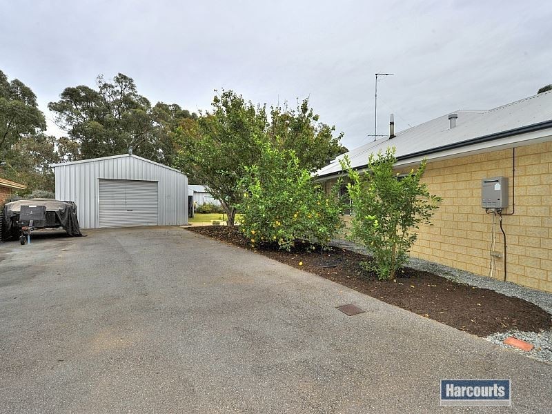 1 Copperfield Close, Greenfields WA 6210