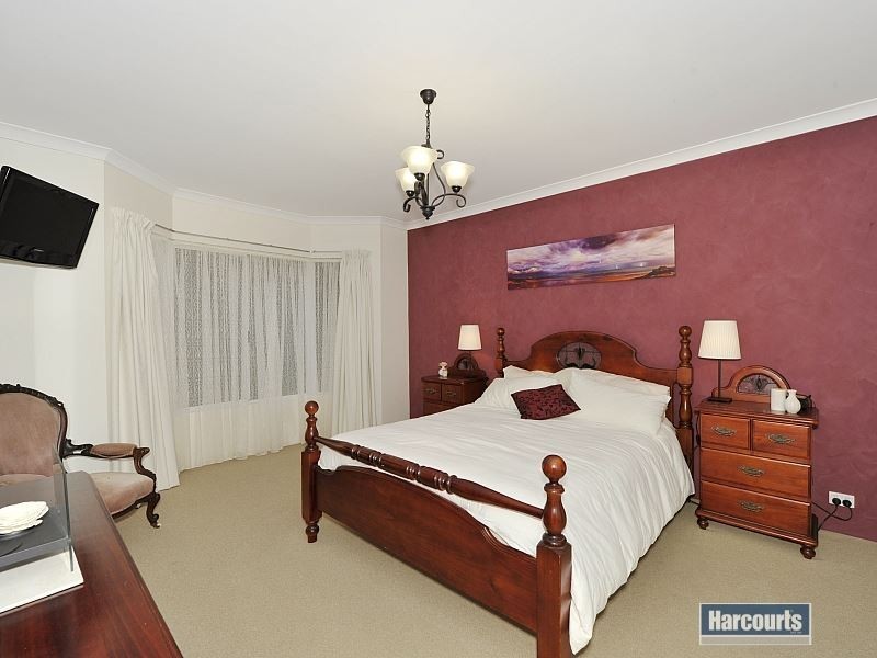 1 Copperfield Close, Greenfields WA 6210