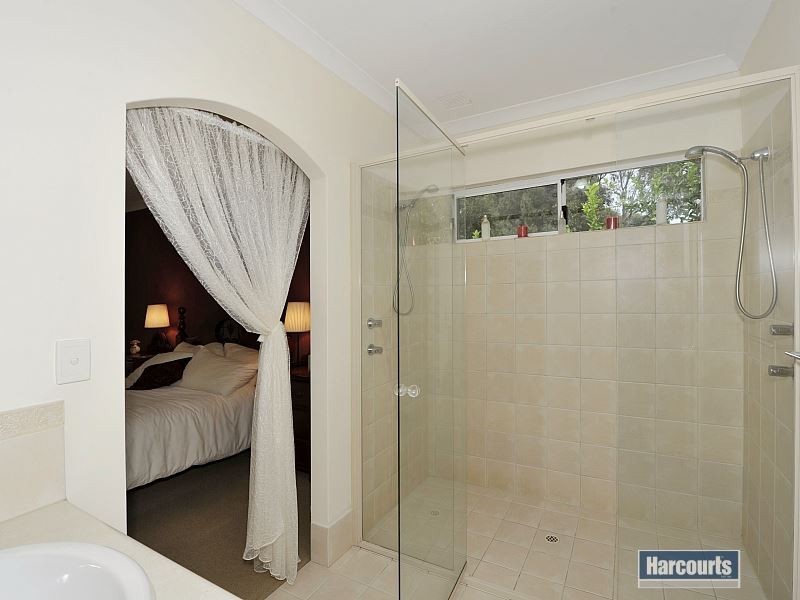 1 Copperfield Close, Greenfields WA 6210