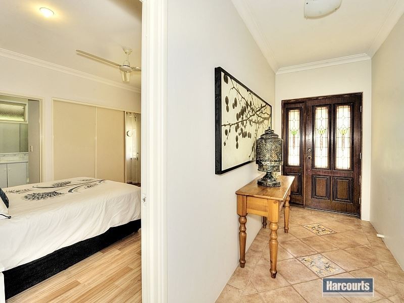 68 Serpentine Way, Stake Hill WA 6181