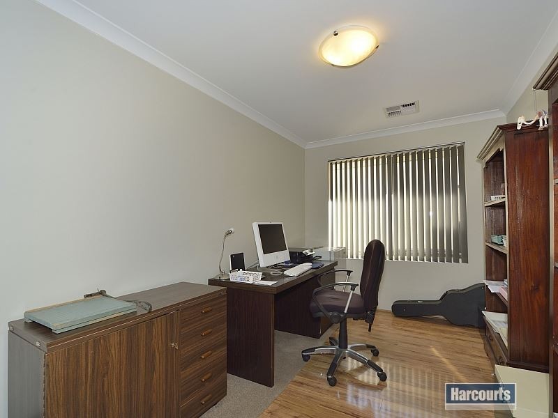 11 Anniston Loop, Meadow Springs WA 6210