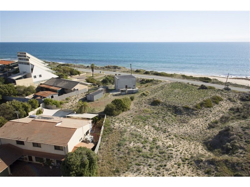 43 Halls Head Parade, Halls Head WA 6210