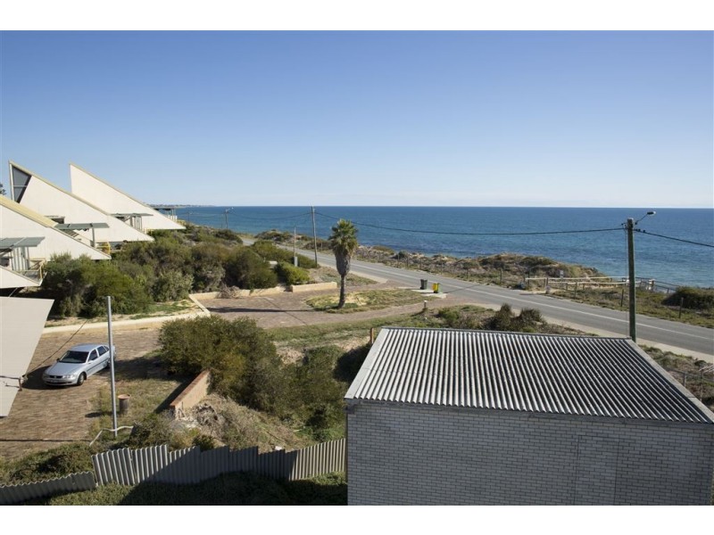 43 Halls Head Parade, Halls Head WA 6210