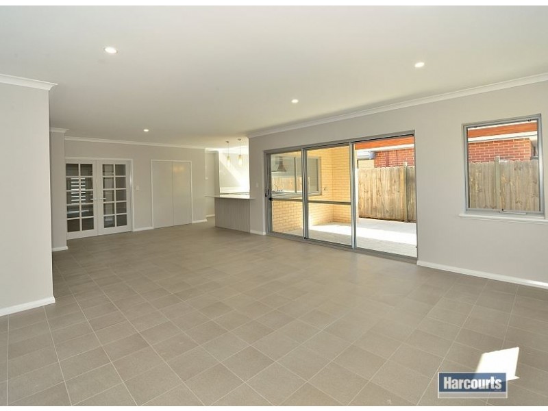 89 Hudson Drive, Dudley Park WA 6210