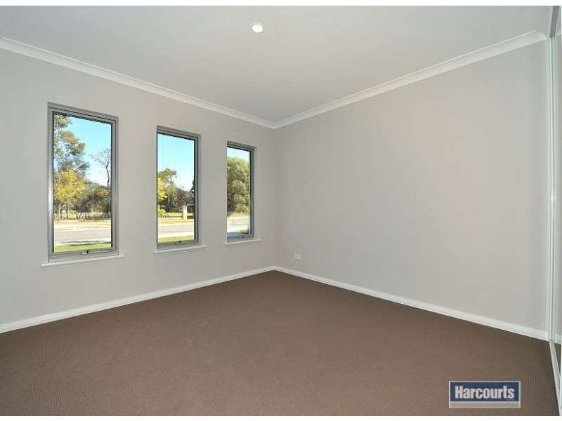 89 Hudson Drive, Dudley Park WA 6210