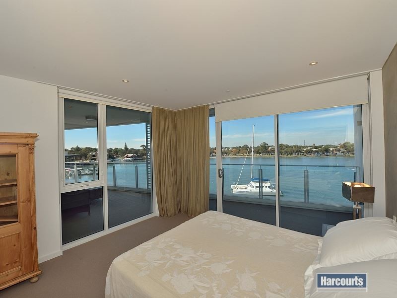 401/3 Marco Polo Drive, Mandurah WA 6210