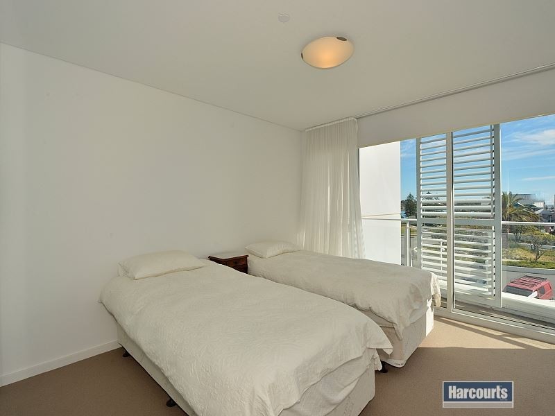 401/3 Marco Polo Drive, Mandurah WA 6210