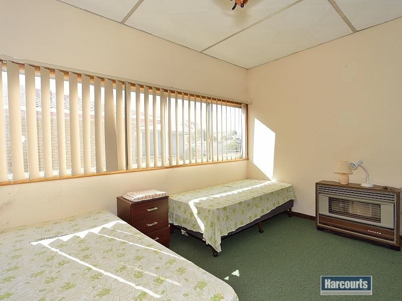 7 Shayne Street, Halls Head WA 6210