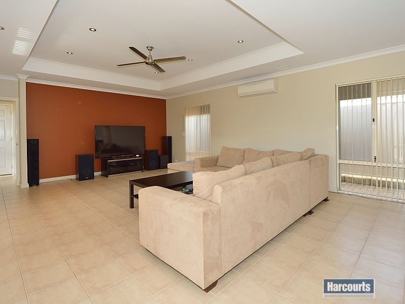 6 Hope Gardens, Madora Bay WA 6210