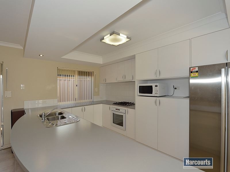 6 Hope Gardens, Madora Bay WA 6210