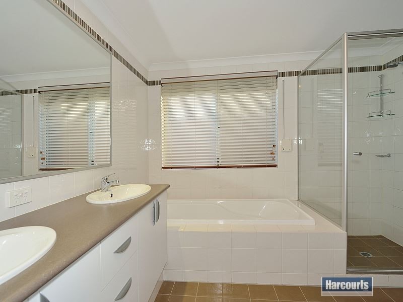 6 Hope Gardens, Madora Bay WA 6210