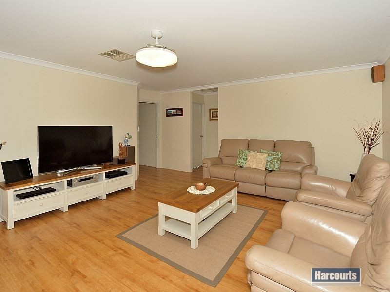 15 Montego Way, Halls Head WA 6210