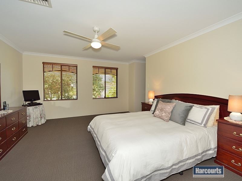 15 Montego Way, Halls Head WA 6210