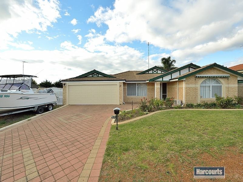 17 Berrigan Row, Halls Head WA 6210