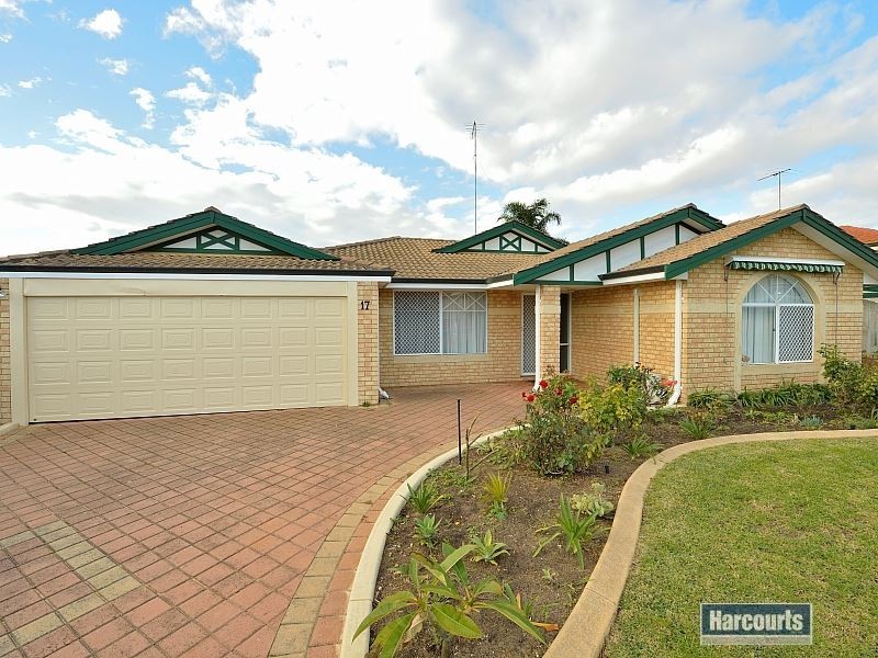 17 Berrigan Row, Halls Head WA 6210