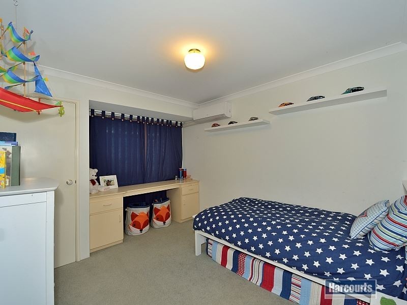 17 Berrigan Row, Halls Head WA 6210