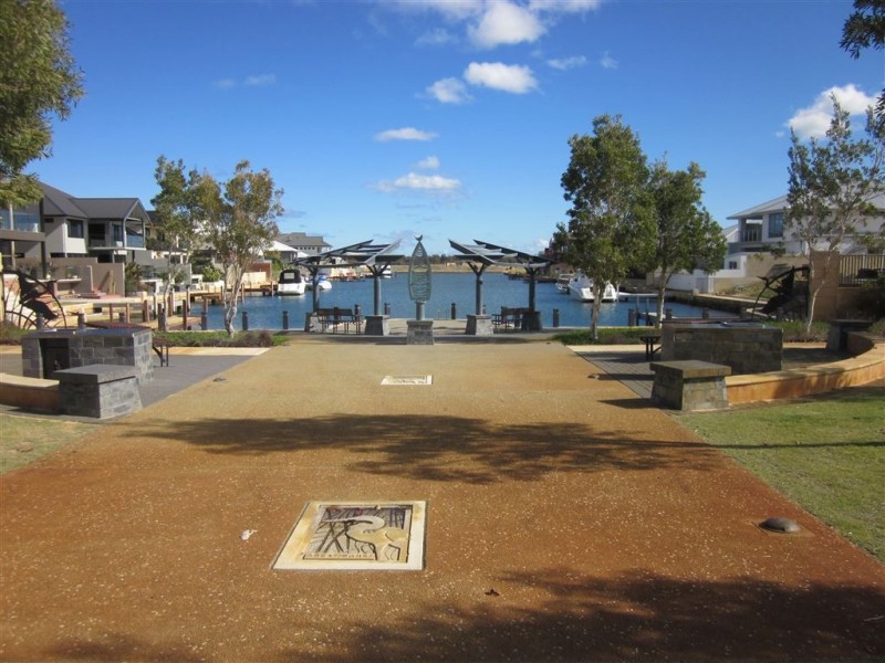 3 Gael Place, Dudley Park WA 6210