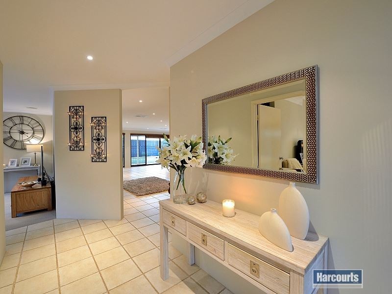 3 Malibu Point, Halls Head WA 6210