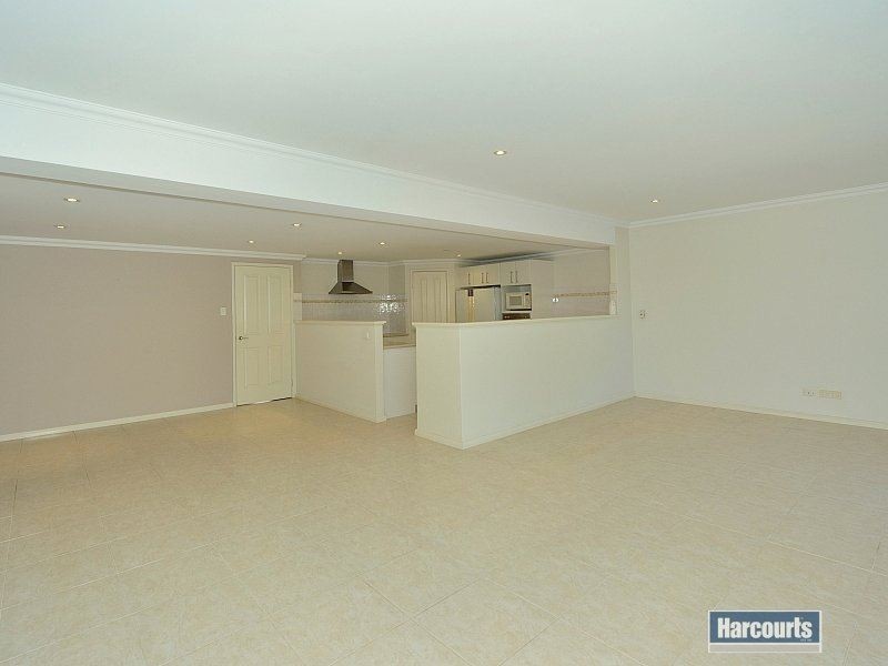 9 Stevenson Street, Dudley Park WA 6210