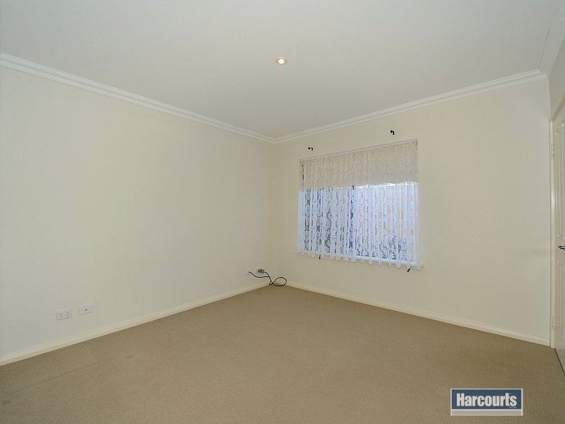 9 Stevenson Street, Dudley Park WA 6210