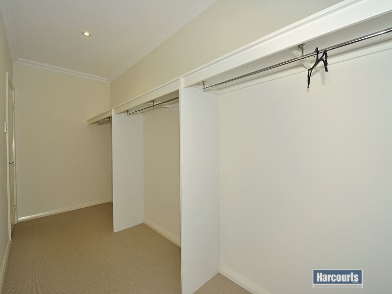 9 Stevenson Street, Dudley Park WA 6210