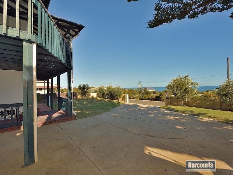 11 Pepper Street, Falcon WA 6210