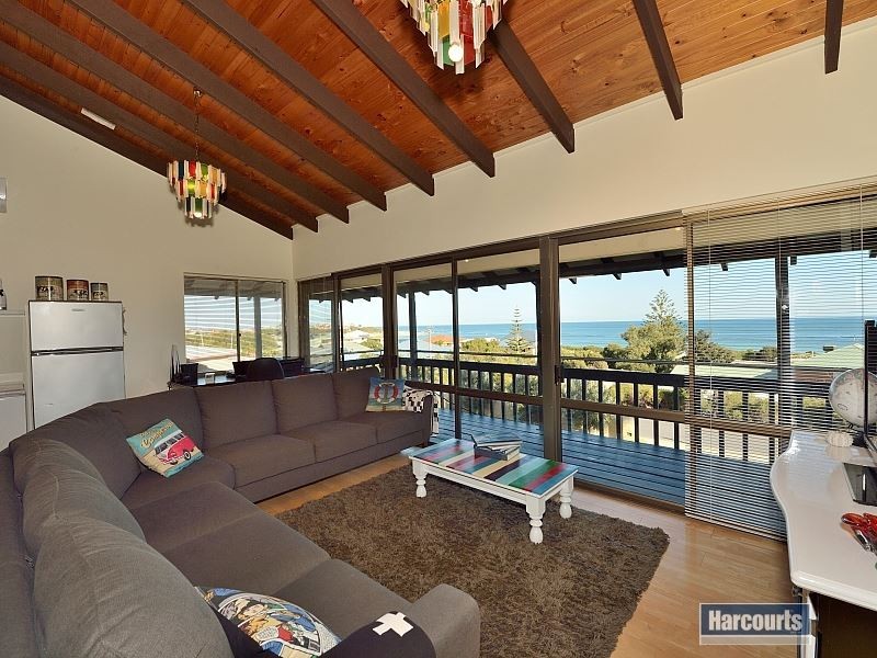 11 Pepper Street, Falcon WA 6210