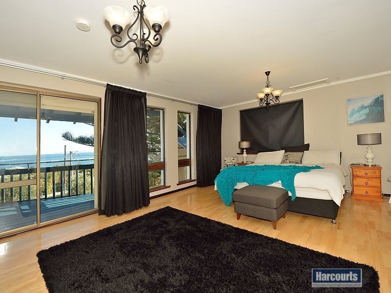 11 Pepper Street, Falcon WA 6210