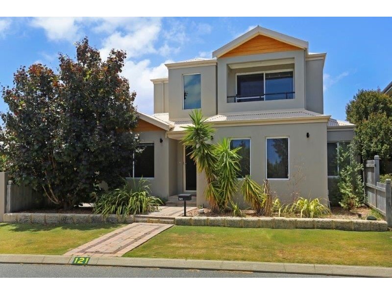 121 Darwin Terrace, Dudley Park WA 6210