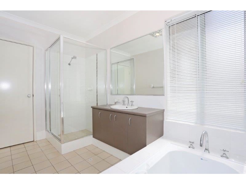 121 Darwin Terrace, Dudley Park WA 6210