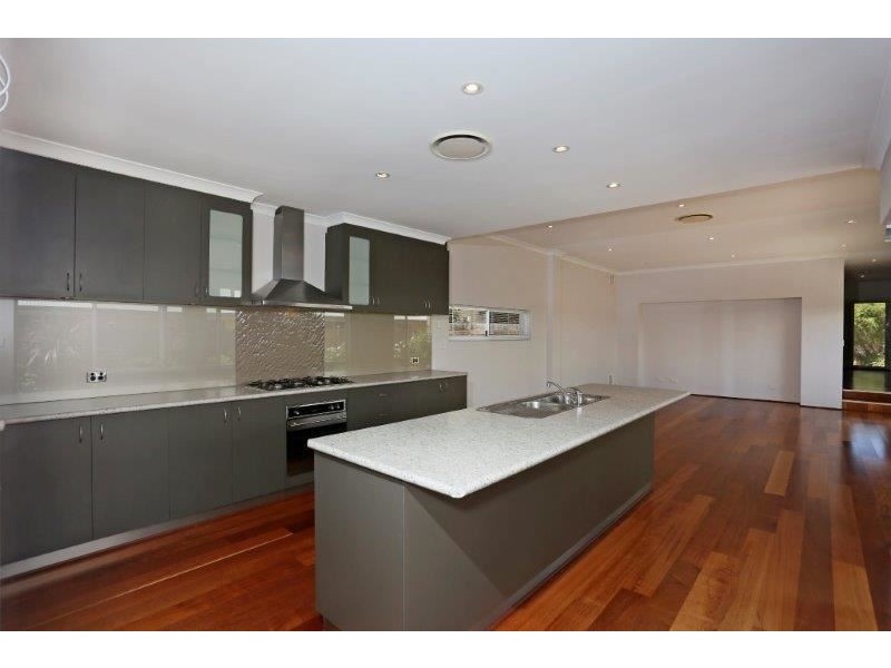 121 Darwin Terrace, Dudley Park WA 6210