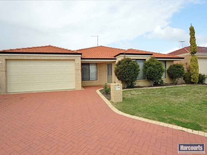 44 Paradise Circuit, Halls Head WA 6210
