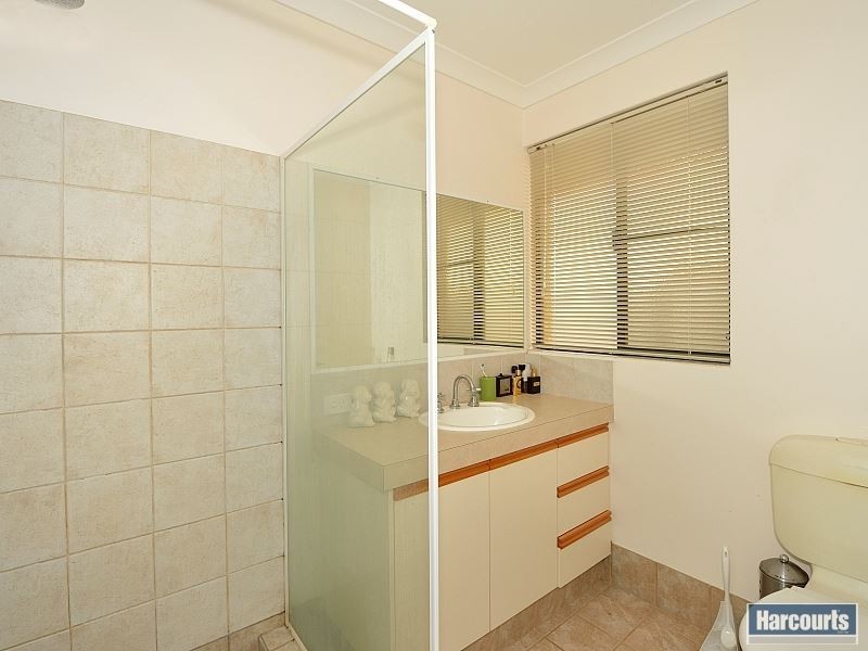 44 Paradise Circuit, Halls Head WA 6210