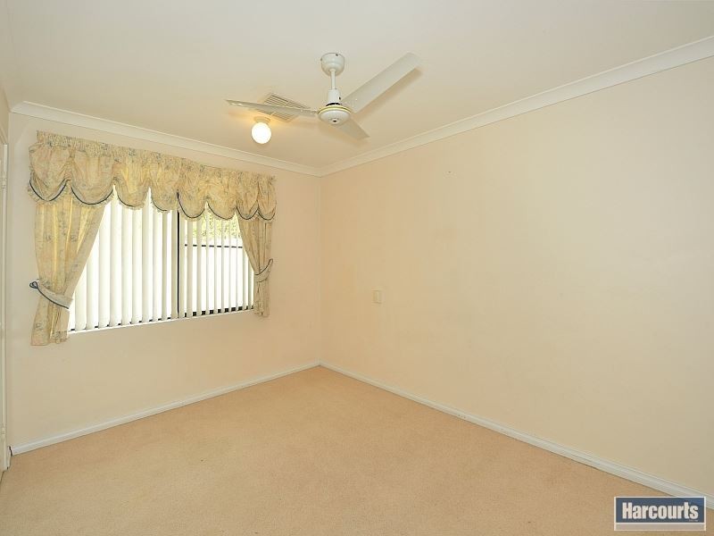 44 Paradise Circuit, Halls Head WA 6210