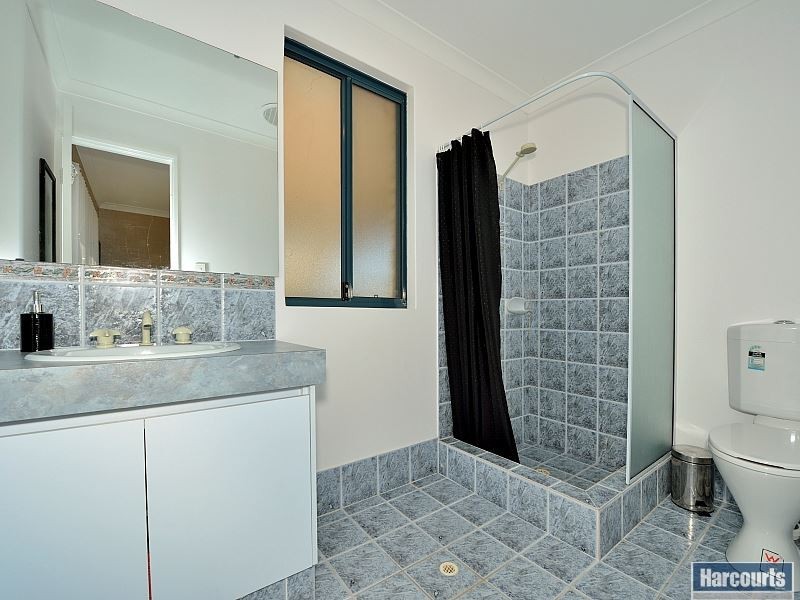 1 Rosebud Place, Halls Head WA 6210