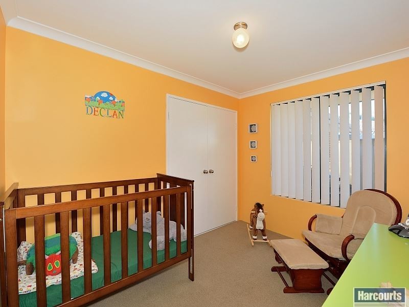 1 Rosebud Place, Halls Head WA 6210