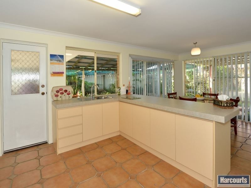 5 Norwich Close, Greenfields WA 6210