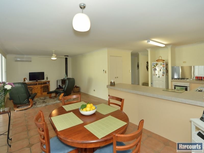5 Norwich Close, Greenfields WA 6210