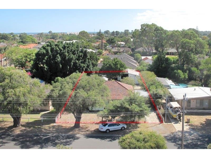 74 Tuckey Street, Mandurah WA 6210